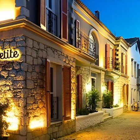 Petite Boutique Hotel Ildiri Екстериор снимка
