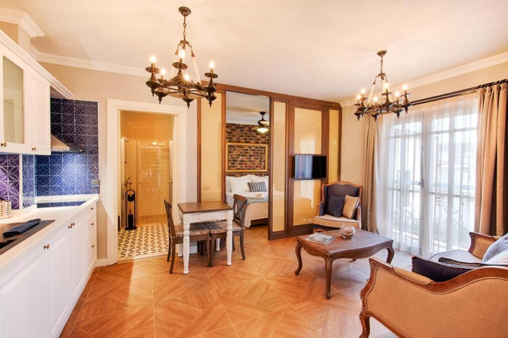 Petite Boutique Hotel Ildiri Екстериор снимка